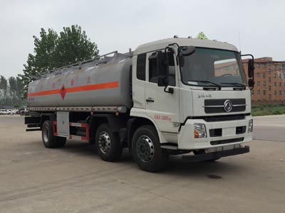 東風(fēng)天錦小三軸20方運(yùn)油車